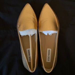 Brand new Steve Madden gold loafer flats